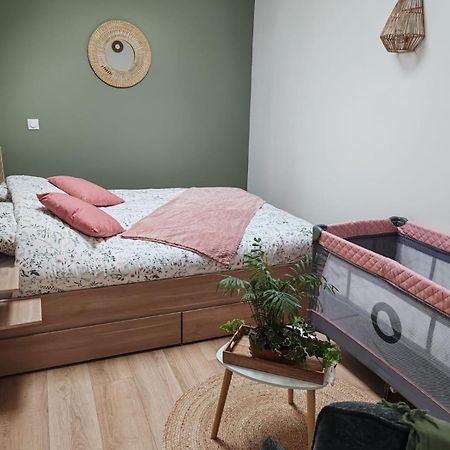 Bed and Breakfast Chez Peggy Ла Ферте-су-Жуар Экстерьер фото